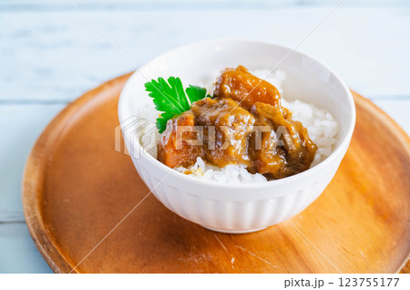 カレーライス 123755177