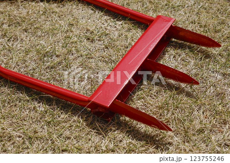 芝生のふちのお手入れ のイメージ 芝生のふちのお手入れ のイメージ 123755246