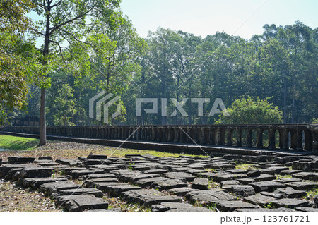 アンコールトム・バプーオン，アンコール遺跡群／カンボジア 123761721
