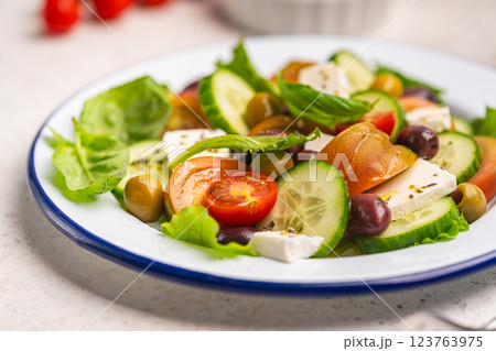 Greek salad with fresh vegetables 123763975