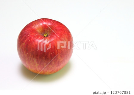 リンゴ(1個) リンゴ(1個) 123767881