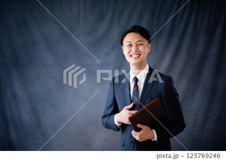 ビジネスマン ビジネスマン 123769246