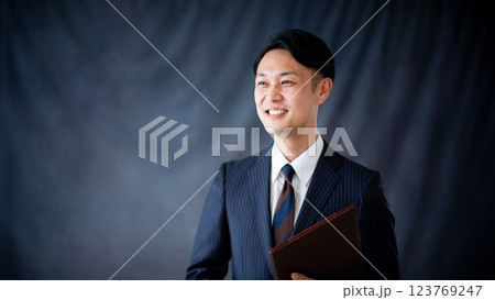 ビジネスマン 123769247