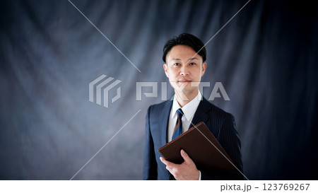 ビジネスマン ビジネスマン 123769267