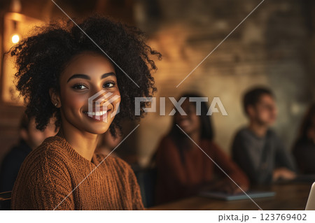 微笑む女性 123769402