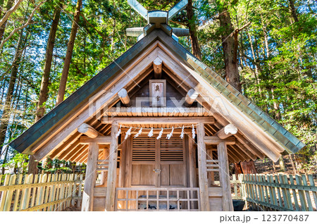 埼玉・秩父 宝登山神社奥宮 拝殿 埼玉・秩父 宝登山神社奥宮 拝殿 123770487