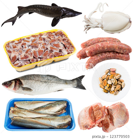 Raw meat and seafood products 123770503