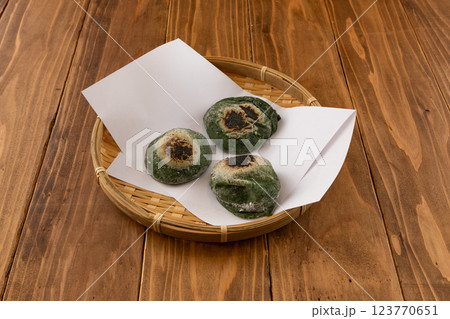 焼き 草もち 焼き 草もち 123770651