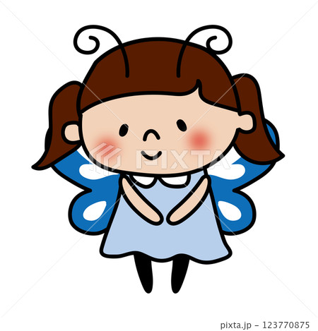 チョウチョの格好をした子供（女の子）1 123770875