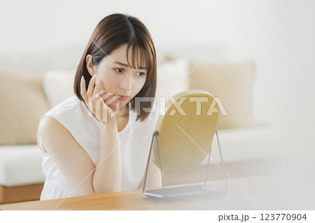 若い女性、ビューティーイメージ 123770904