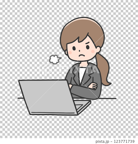 パソコンの前で怒るスーツ姿の女性 123771739