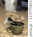 焙煎仕立のコーヒーはいかがでしょうか 123775824