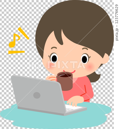 ノートパソコンを使いながらコーヒーを飲む女性 123776629