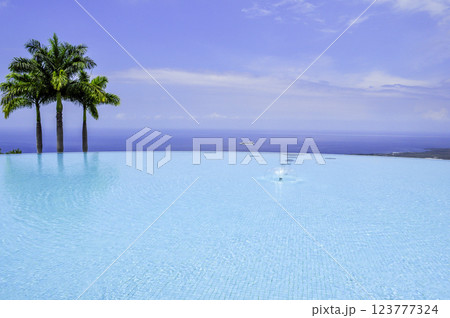 アメリカ・ハワイ島の人気観光スポット 123777324