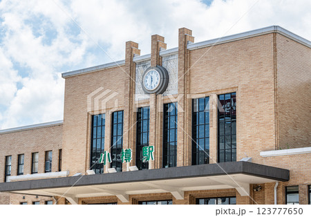 北海道小樽市　夏の北海道　人気の観光地小樽の玄関口　JR小樽駅 123777650