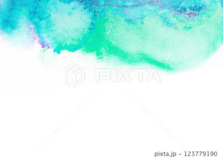 綺麗な青の水彩風フレーム 123779190