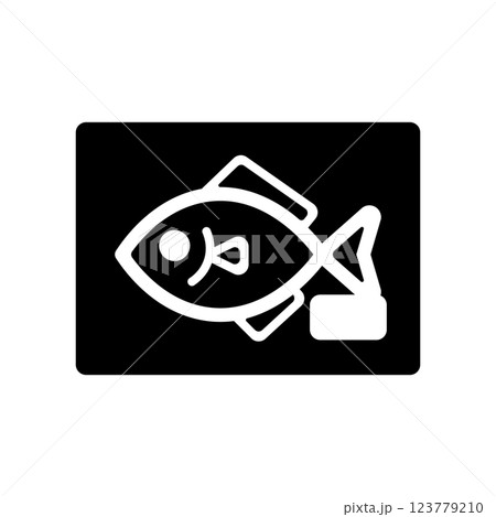 トレイに入った魚のアイコンイラスト 123779210