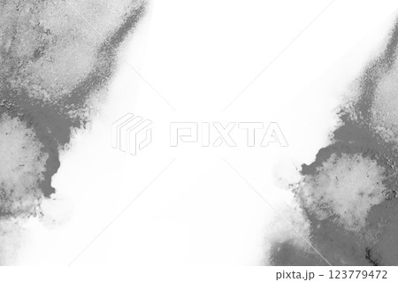 綺麗な水彩風フレーム 123779472