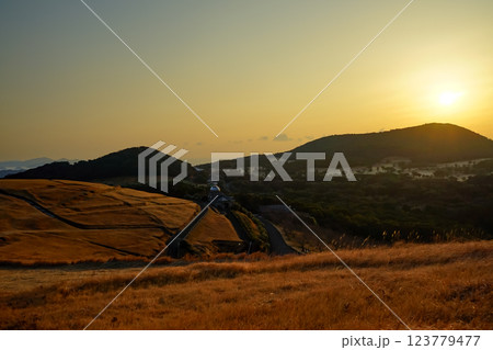 <五島の風景>夜明けの鬼岳の風景 <五島の風景>夜明けの鬼岳の風景 123779477