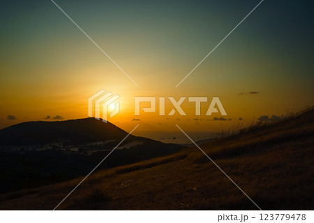 <五島の風景>夜明けの鬼岳の風景 <五島の風景>夜明けの鬼岳の風景 123779478
