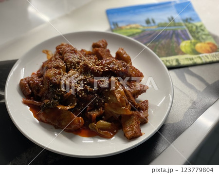 "Korean BBQ: Mouthwatering Pork Neck, Samgyeopsal, and Marinated Bulgogi" 123779804