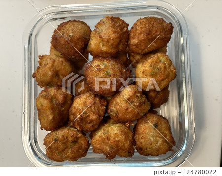 "Korean Fish Cake: A Timeless Street Food Classic" 123780022