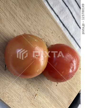 "Fresh Tomatoes: A Juicy and Versatile Ingredient" "Fresh Tomatoes: A Juicy and Versatile Ingredient" 123780149