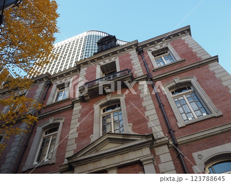 丸の内パークビルディングと三菱一号館美術館 丸の内パークビルディングと三菱一号館美術館 123788645