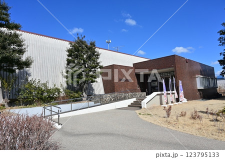 史跡貝塚山貝塚交流館（清須市）の外観 123795133