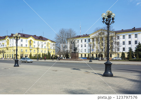 Belarus, Minsk region, Borisov - 10 APRIL, 2018: Monument to Lenin in the Central square of the city 123797576