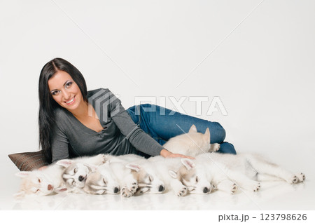 Woman and her pet Woman and her pet 123798626