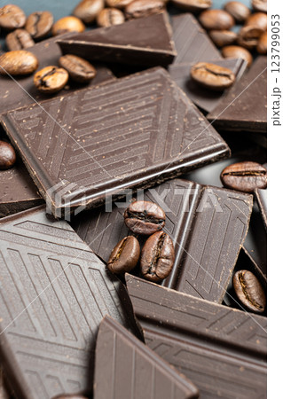 Luxury Dark Chocolate with Whole Coffee Beans 123799053