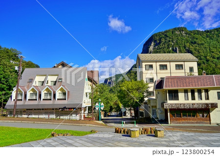 北海道 層雲峡温泉街の風景 123800254