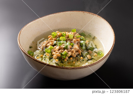 納豆　茶漬け 123806187