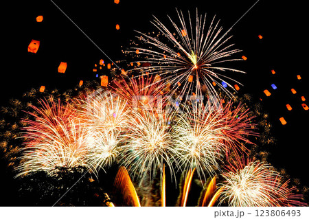 十和田湖湖畔祭り 123806493