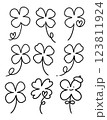 シンプルな四葉の四葉のクローバーのイラストかわいい一筆書き 123811924
