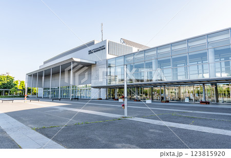 北海道札幌市　快晴の札幌コンベンションセンター 123815920