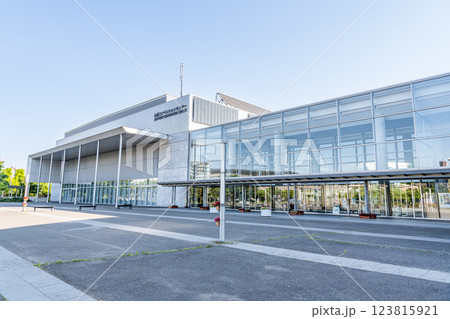 北海道札幌市 快晴の札幌コンベンションセンター 北海道札幌市 快晴の札幌コンベンションセンター 123815921