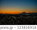 みなとみらいの高層ビルから見た横浜の街並み 123816918