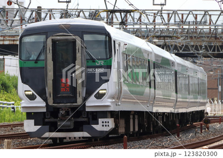 特急草津・四万号（E257系電車：上野⇔長野原草津口） 123820300