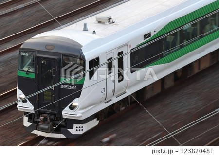 特急草津・四万号(E257系電車:上野⇔長野原草津口) 特急草津・四万号(E257系電車:上野⇔長野原草津口) 123820481