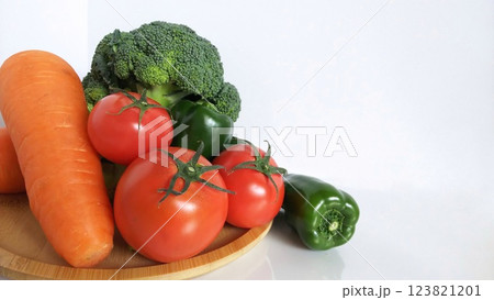 新鮮な緑黄色野菜の写真素材 [123821201] - PIXTA