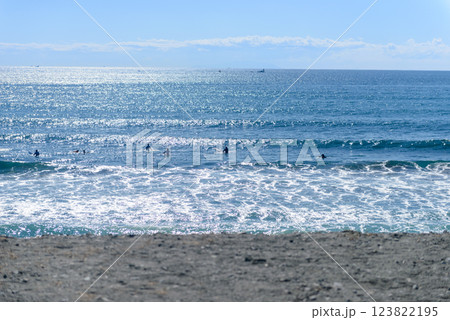 湘南・ 茅ヶ崎の海岸 湘南・ 茅ヶ崎の海岸 123822195