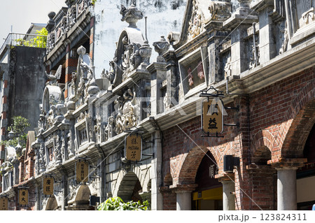 Close-up of the Daxi Old Street Building in Taoyuan, Taiwan. The street is the baroque-style architecture built during Japanese rule. Close-up of the Daxi Old Street Building in Taoyuan, Taiwan. The street is the baroque-style architecture built during Japanese rule. 123824311