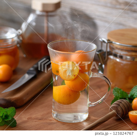 きんかんコンポートのホットドリンク （ホットきんかん） 123824767