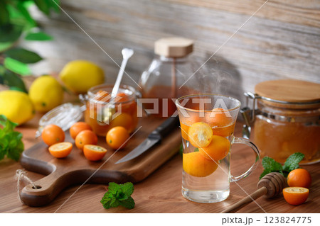 きんかんコンポートのホットドリンク （ホットきんかん） 123824775