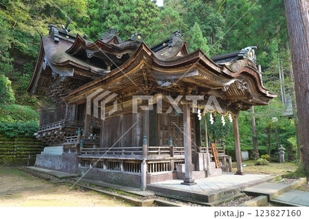 【大瀧神社 (岡太神社)】 福井県越前市大滝町 123827160