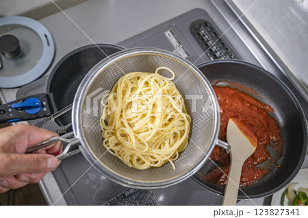 ナポリタン工程 123827341