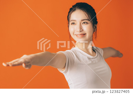 ホットヨガイメージ ホットヨガイメージ 123827405