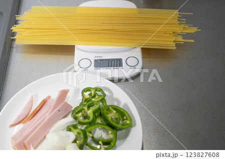 スパの準備 123827608